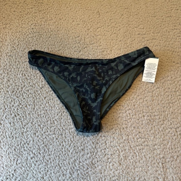 Vuori Aqua Bikini Bottom Color: Beryl Spots Size XS VW709 - Picture 1 of 11